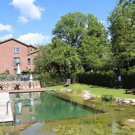 Hotel Oldenwoehrden Woehrden