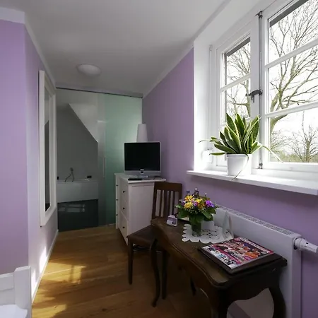 Hotel Oldenwoehrden Woehrden