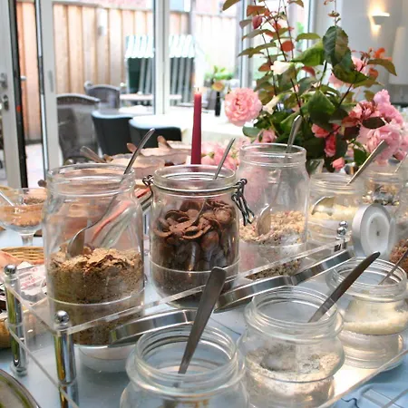 Oldenwoehrden מלון 3*