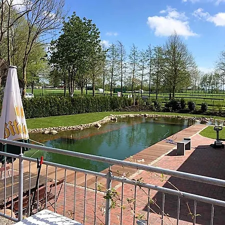 Hotel Oldenwoehrden 3*
